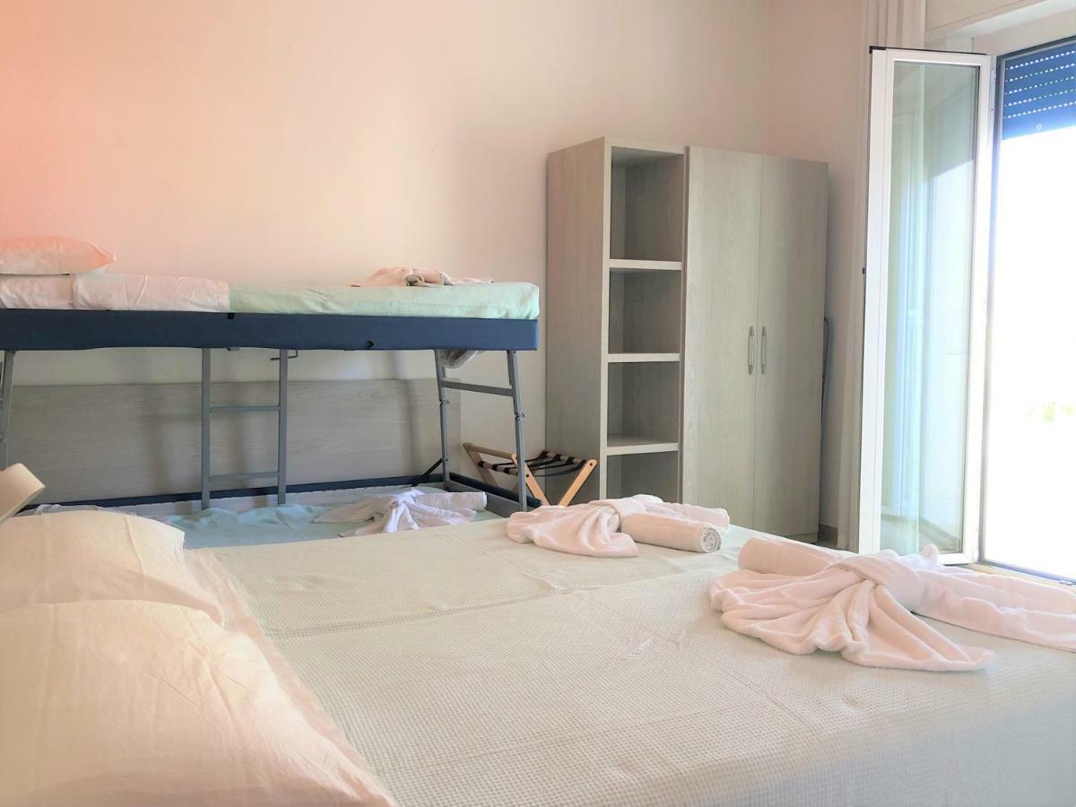 Hotel Edy Ρίμινι Εξωτερικό φωτογραφία