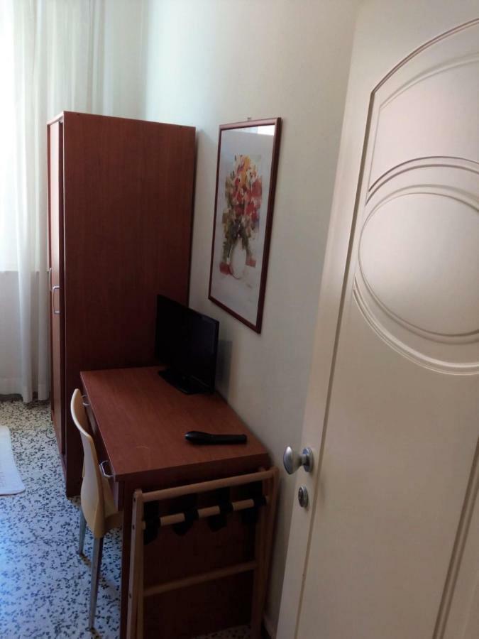 Hotel Edy Ρίμινι Εξωτερικό φωτογραφία