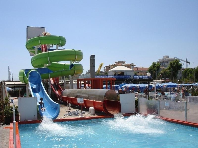 Hotel Edy Ρίμινι Εξωτερικό φωτογραφία