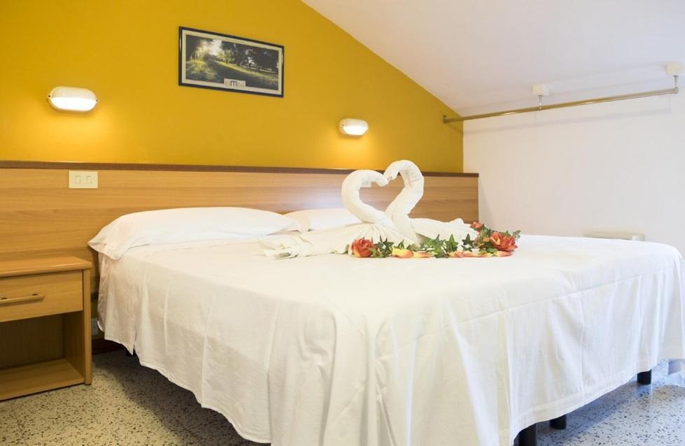 Hotel Edy Ρίμινι Εξωτερικό φωτογραφία