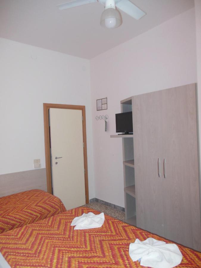 Hotel Edy Ρίμινι Εξωτερικό φωτογραφία